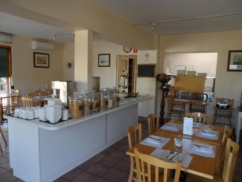 Admiralty Inn - Accommodation Mermaid Beach 10