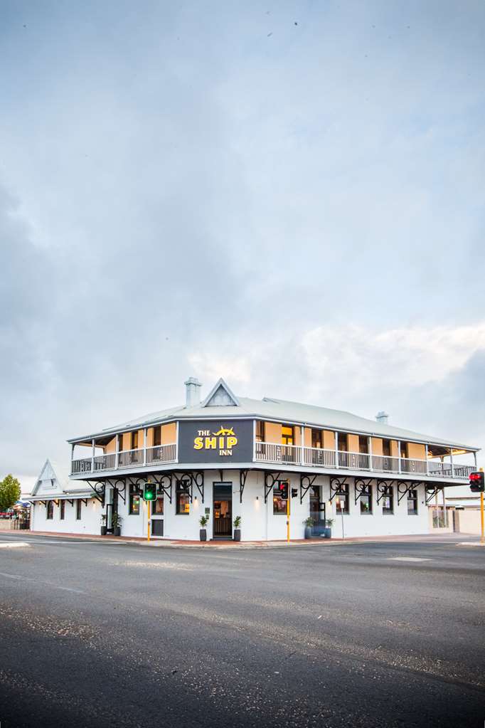 Reinscourt WA Accommodation Mermaid Beach