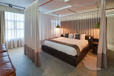 Zara Tower Serviced Apartments - Accommodation Mermaid Beach 5