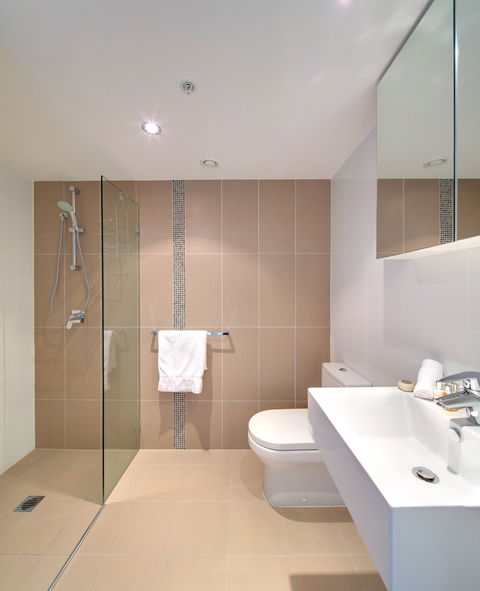 Zara Tower Serviced Apartments - Accommodation Mermaid Beach 8
