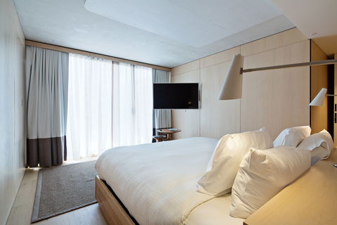 Zara Tower Serviced Apartments - Accommodation Mermaid Beach 17
