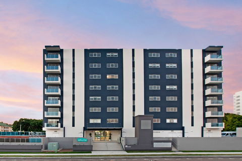 Allure Hotel and Apartments - Accommodation Mermaid Beach 0