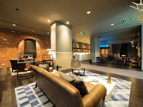 WRAP On Southbank - Accommodation Mermaid Beach 1