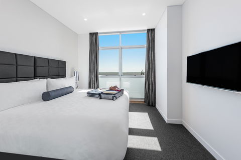 Meriton Suites Chatswood - Accommodation Mermaid Beach 0