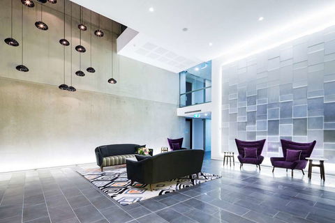 Avenue Hotel Canberra - Accommodation Mermaid Beach 1
