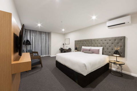 Avenue Hotel Canberra - Accommodation Mermaid Beach 2