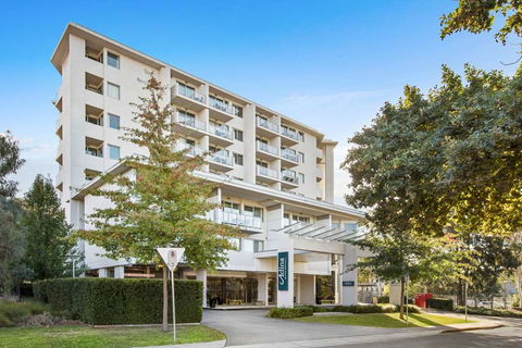 Adina Serviced Apts Canberra Dickson - Accommodation Mermaid Beach 2
