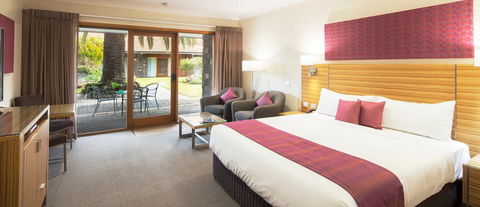 Julie-Anna Bendigo - Accommodation Mermaid Beach 2