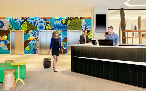 Holiday Inn Express Adelaide City Centre - Accommodation Mermaid Beach 2