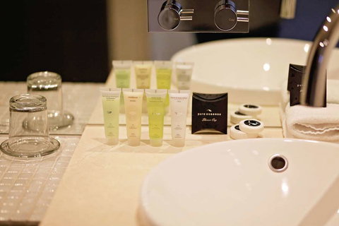 Golden Pebble Hotel - Accommodation Mermaid Beach 7