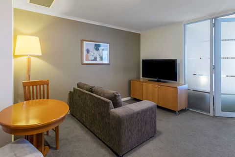 Nesuto Canberra Apartment Hotel - Accommodation Mermaid Beach 13