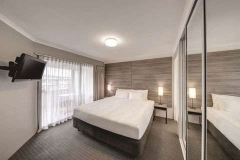 Adina Serviced Apartments James Court - Accommodation Mermaid Beach 9