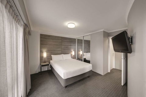 Adina Serviced Apartments James Court - Accommodation Mermaid Beach 13