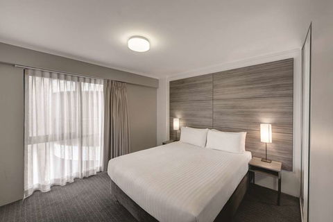 Adina Serviced Apartments James Court - Accommodation Mermaid Beach 14