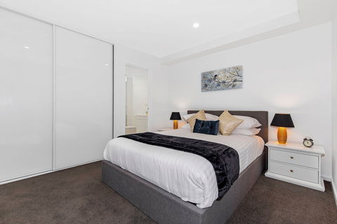 Astra Apartments Newcastle - Accommodation Mermaid Beach 4