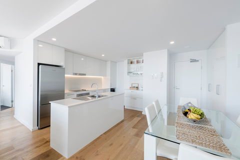 Astra Apartments Newcastle - Accommodation Mermaid Beach 12