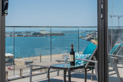 Astra Apartments Newcastle - Accommodation Mermaid Beach 15