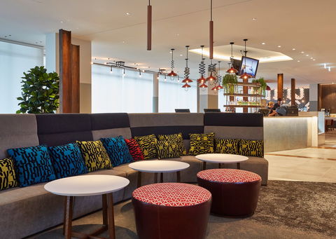 Holiday Inn Express Newcastle - Accommodation Mermaid Beach 3