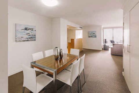 Newcastle Central Plaza - Accommodation Mermaid Beach 4