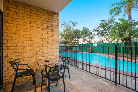 Kawana Waters Hotel By NightCap - Accommodation Mermaid Beach 1