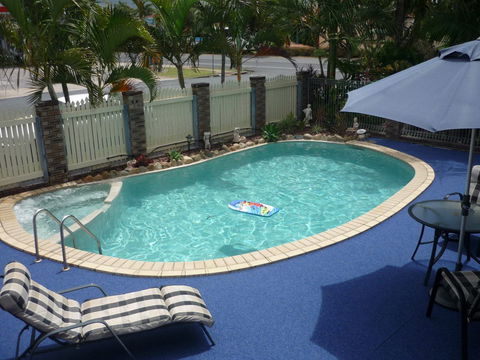 Lantern Motor Inn - Accommodation Mermaid Beach 2