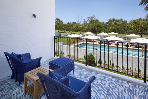 Halcyon House - Accommodation Mermaid Beach 1