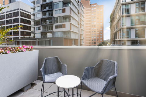 Holiday Inn & Stes Sydney Bondi Junction - Accommodation Mermaid Beach 3