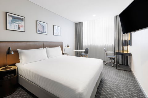 Holiday Inn & Stes Sydney Bondi Junction - Accommodation Mermaid Beach 8