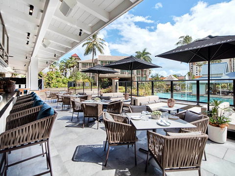 Novotel Cairns Oasis Resort - Accommodation Mermaid Beach 13