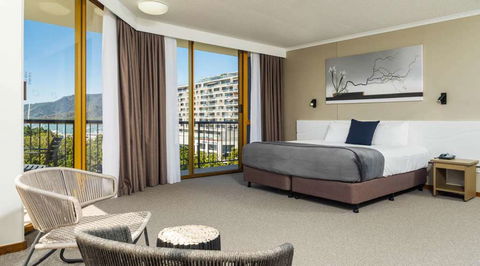 Pacific Hotel Cairns - Accommodation Mermaid Beach 9