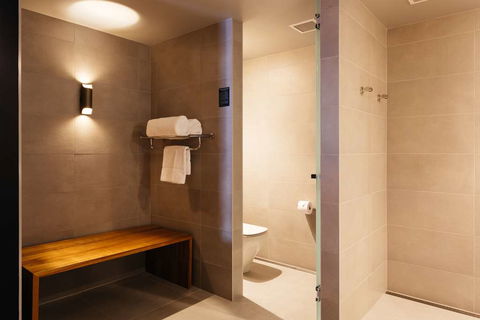 Macq 01 Hotel - Accommodation Mermaid Beach 2