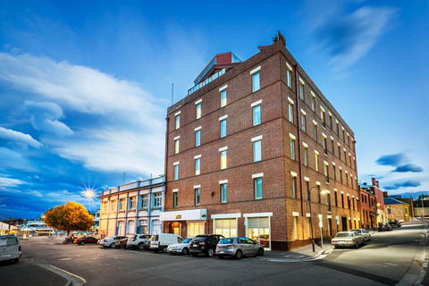 Quest Waterfront Serviced Apartments - Accommodation Mermaid Beach 0