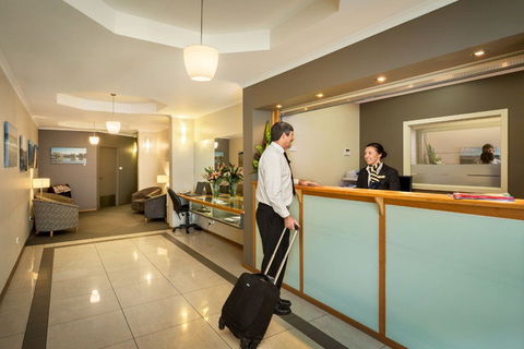 Quest Waterfront Serviced Apartments - Accommodation Mermaid Beach 1