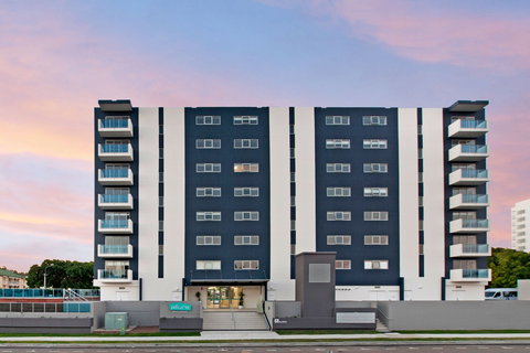 Allure Hotel and Apartments - Accommodation Mermaid Beach 0