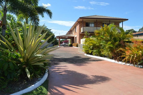 Kennedy Drive Motel - Accommodation Mermaid Beach 0