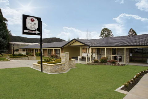 Zig Zag Motel - Accommodation Mermaid Beach 1