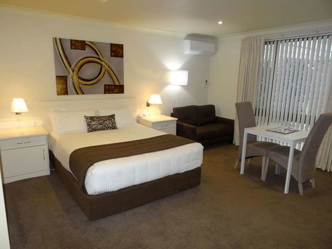 Zig Zag Motel - Accommodation Mermaid Beach 2