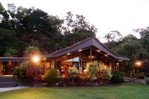 Trinity Beach Palace - Accommodation Mermaid Beach 0