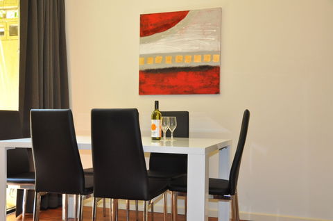 RNR Apartments, Adelaide - Accommodation Mermaid Beach 2