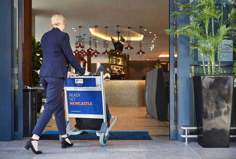 Holiday Inn Express Newcastle - Accommodation Mermaid Beach 2