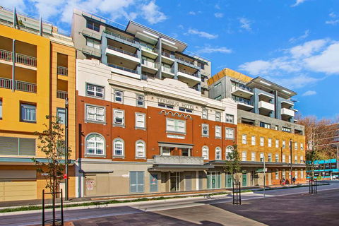 Terminus Apartment Hotel, Ascend Coll - Accommodation Mermaid Beach 0