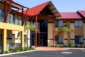 Warners At The Bay Motel - Accommodation Mermaid Beach 0