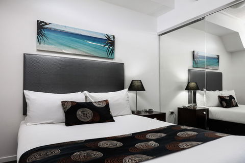 Central Holborn Apartments - Accommodation Mermaid Beach 1