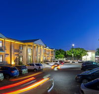 Adelaide Inn - Accommodation Mermaid Beach