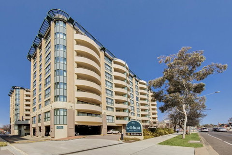 Adina Serviced Apartments Canberra James Court - Accommodation Mermaid Beach 4