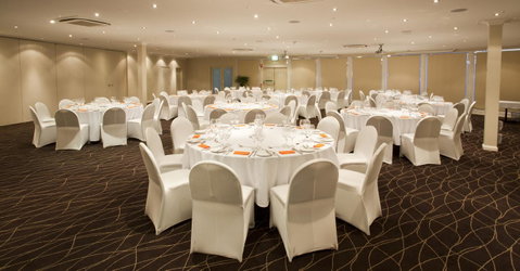 Mercure Canberra - Accommodation Mermaid Beach 38