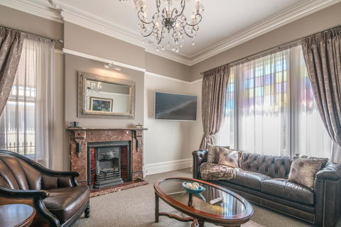 De Russie Boutique Hotel - Accommodation Mermaid Beach 27