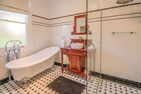 De Russie Boutique Hotel - Accommodation Mermaid Beach 2