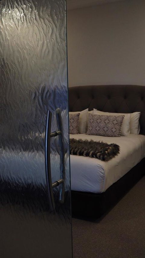 De Russie Boutique Hotel - Accommodation Mermaid Beach 39