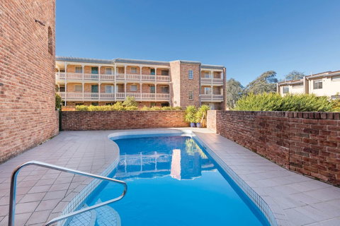 Adina Serviced Apartments Canberra Kingston - Accommodation Mermaid Beach 1
